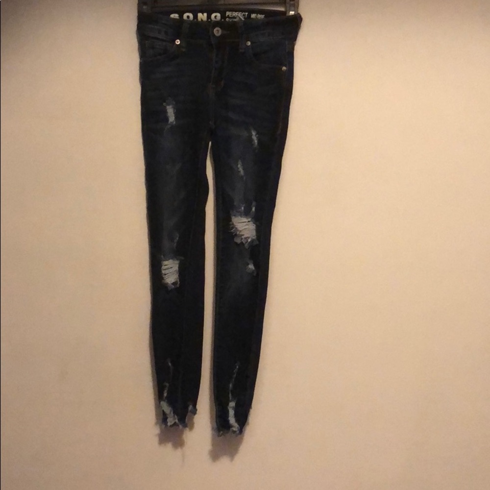 Damaged triple zero jeans